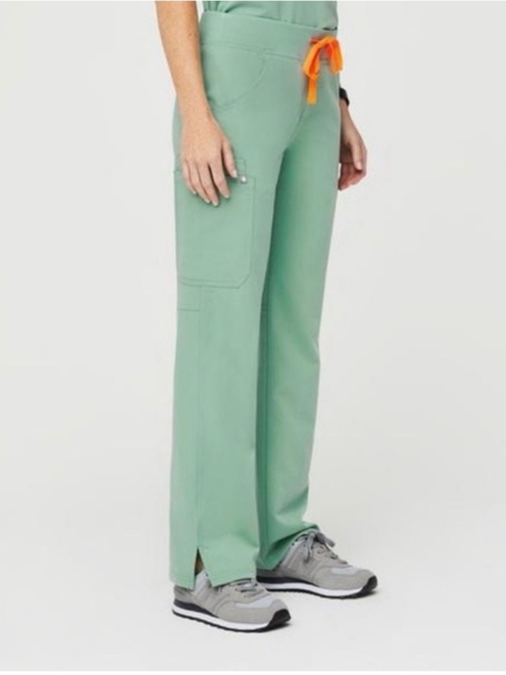 Figs Jade Scrub Set- Small Rafaela Medium Cade Cargo - Picture 2 of 14